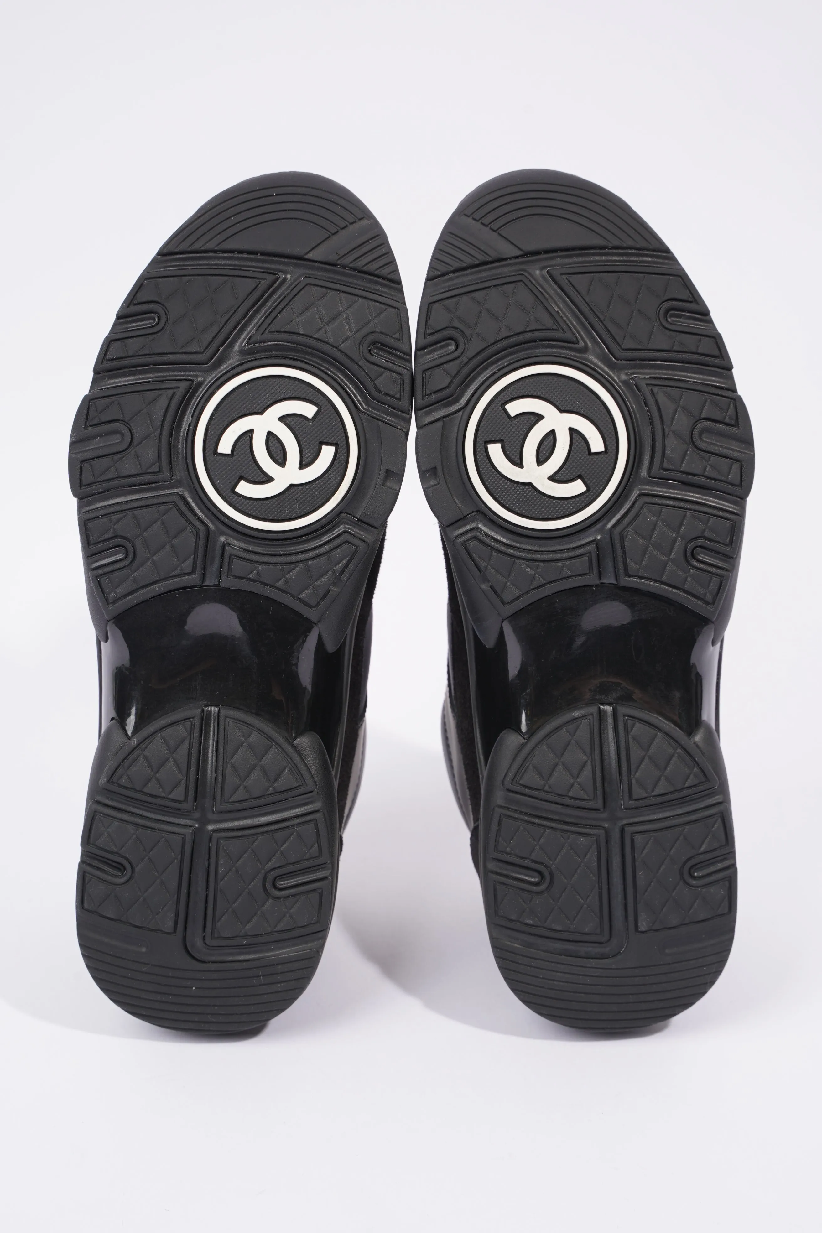 Chanel CC Logo Sneaker Black Suede EU 38 UK 5
